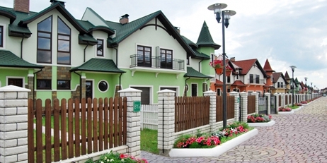 Обмен городской квартиры на дом в коттеджном поселке – причины и преимущества